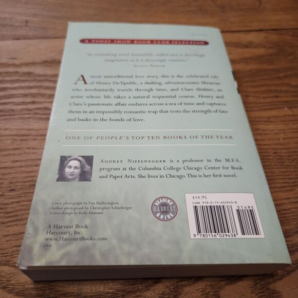 The Time Traveler's Wife by Audrey Niffenegger 2004 First Harvest Edition Good+ - Picture 2 of 5